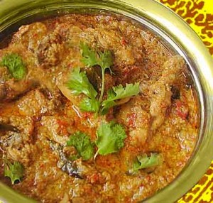 Harey Masaley Ki Chicken recipe at DesiRecipes