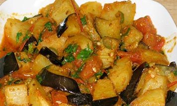 Dum Aloo Baingan recipe at DesiRecipes