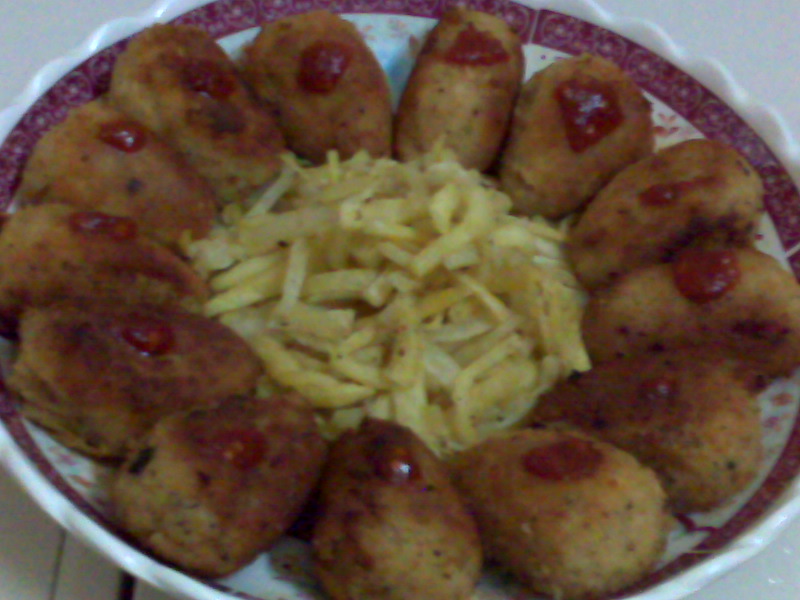 Chicken With Potato Rolls recipe at DesiRecipes