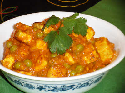 Matar Paneer (Cottage Cheese And Peas) recipe at DesiRecipes