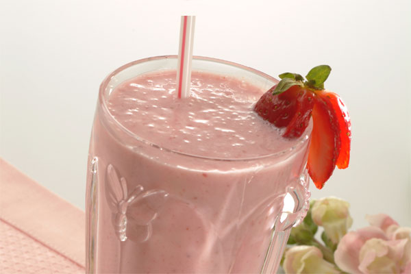 Strawberry Smoothie recipe at DesiRecipes