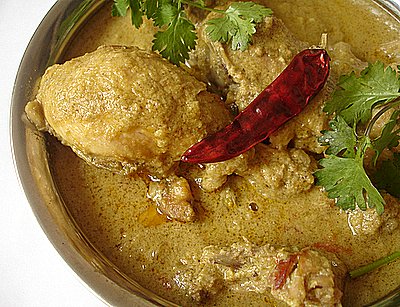 Chicken Korma With White Sauce recipe at DesiRecipes