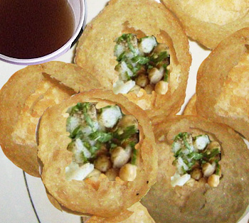 Pani Puri recipe at DesiRecipes