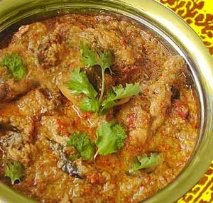 Harey Masaley Ki Chicken at DesiRecipes.com