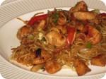 CHICKEN CHOW MEIN at PakiRecipes.com